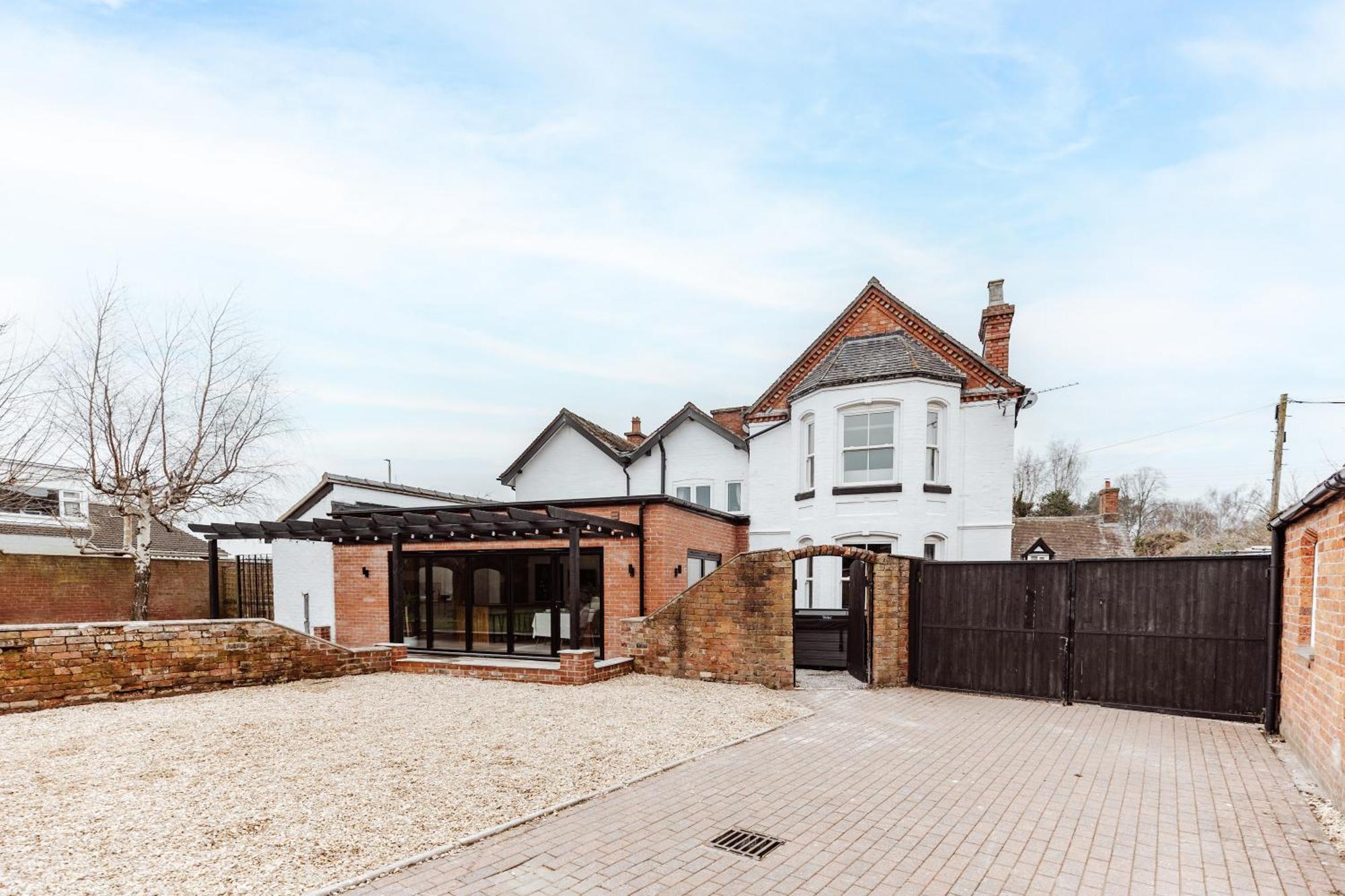 House With A Cinema And Games Room, Sleeps 17 Shrewsbury Buitenkant foto