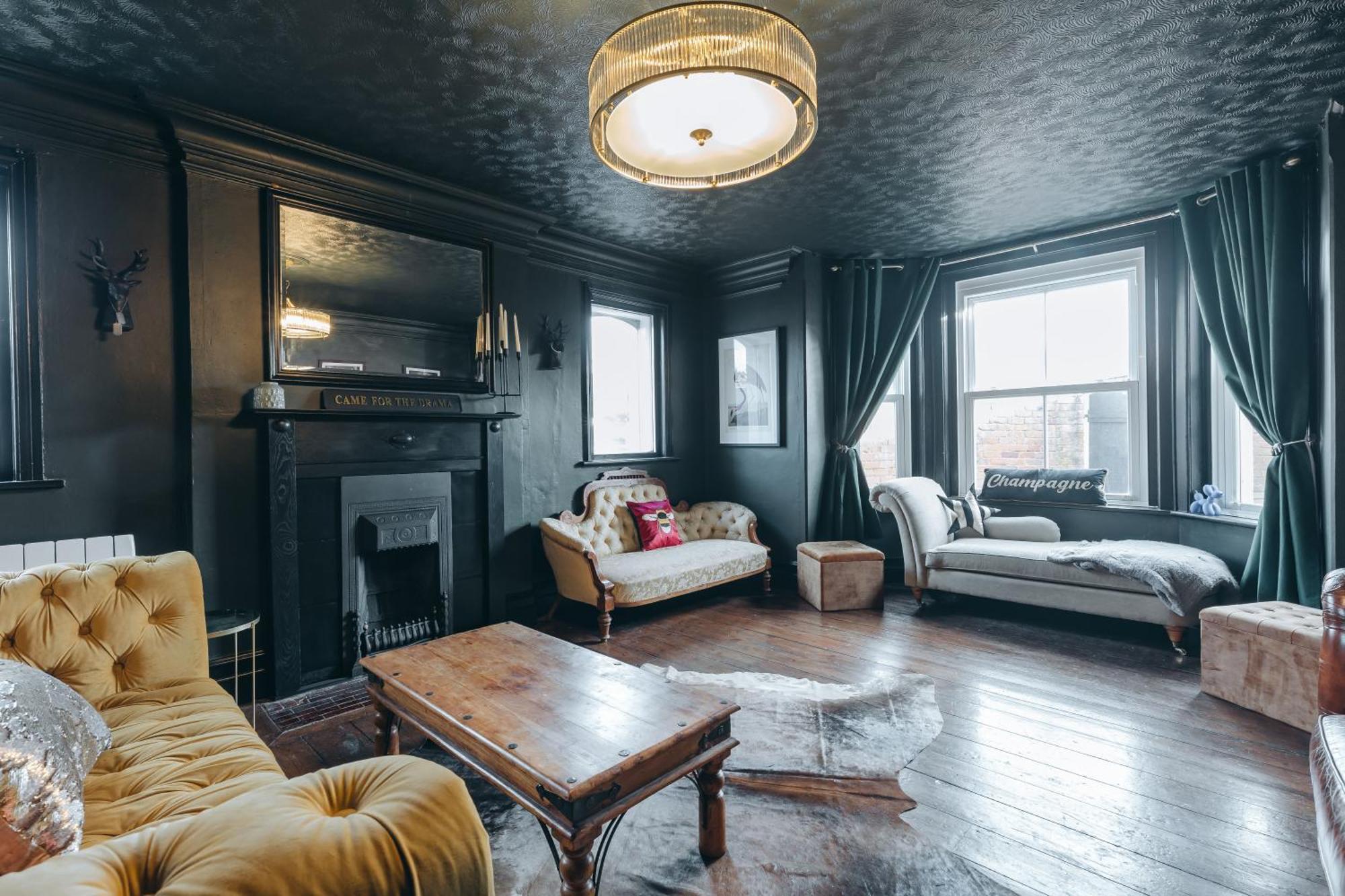 House With A Cinema And Games Room, Sleeps 17 Shrewsbury Buitenkant foto